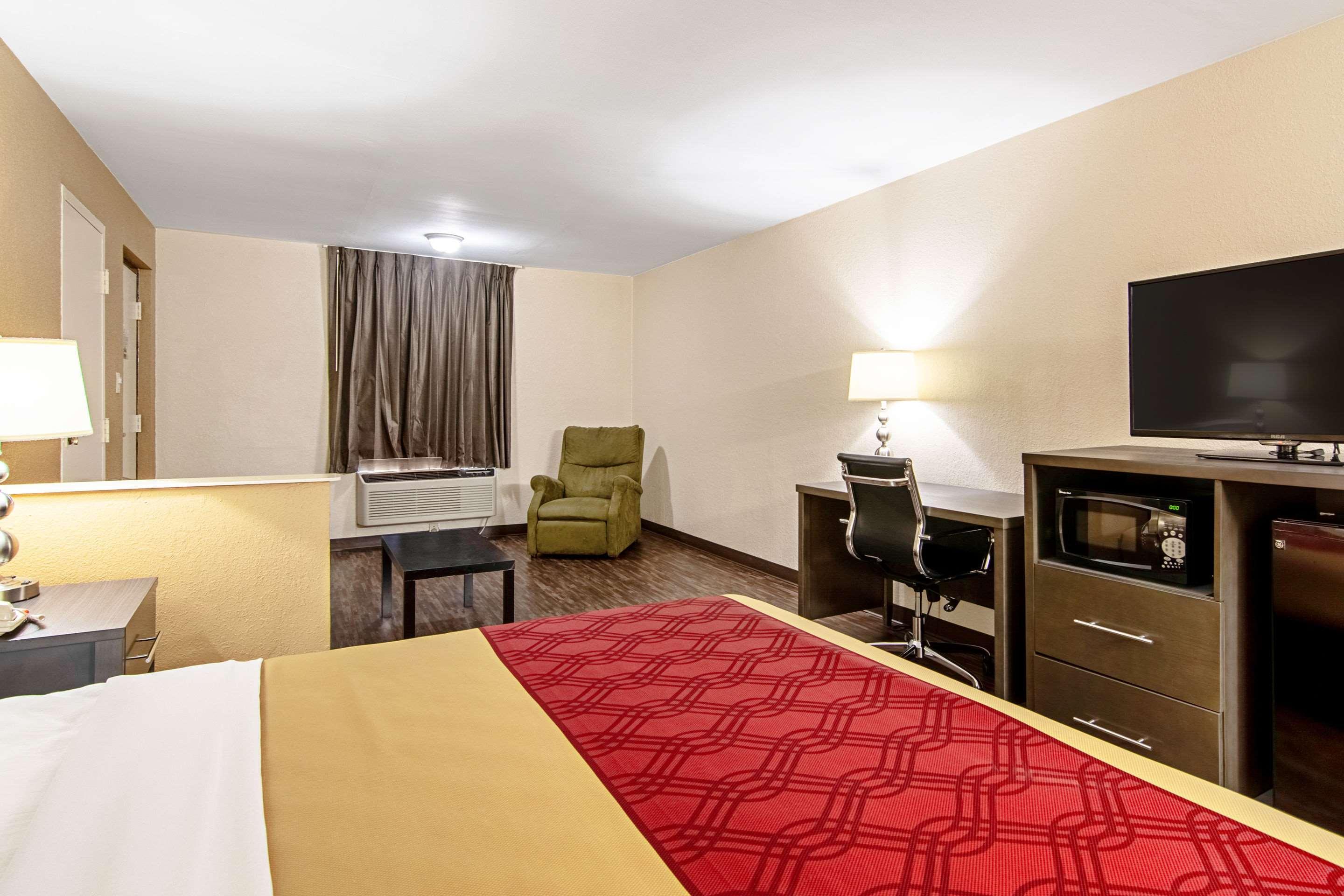 Econo Lodge Inn & Suites Matthews - Charlotte Dış mekan fotoğraf