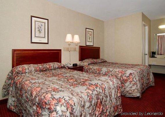Econo Lodge Inn & Suites Matthews - Charlotte Oda fotoğraf