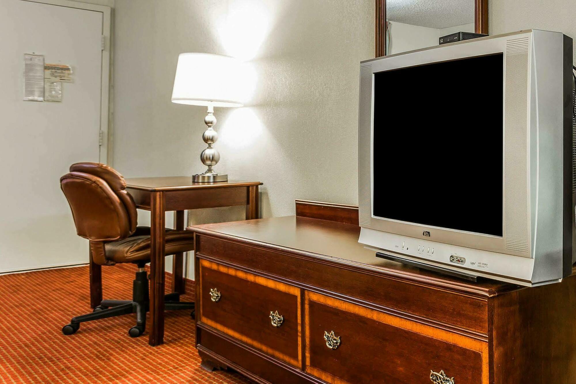 Econo Lodge Inn & Suites Matthews - Charlotte Dış mekan fotoğraf